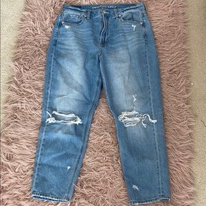 American Eagle Mom Jeans